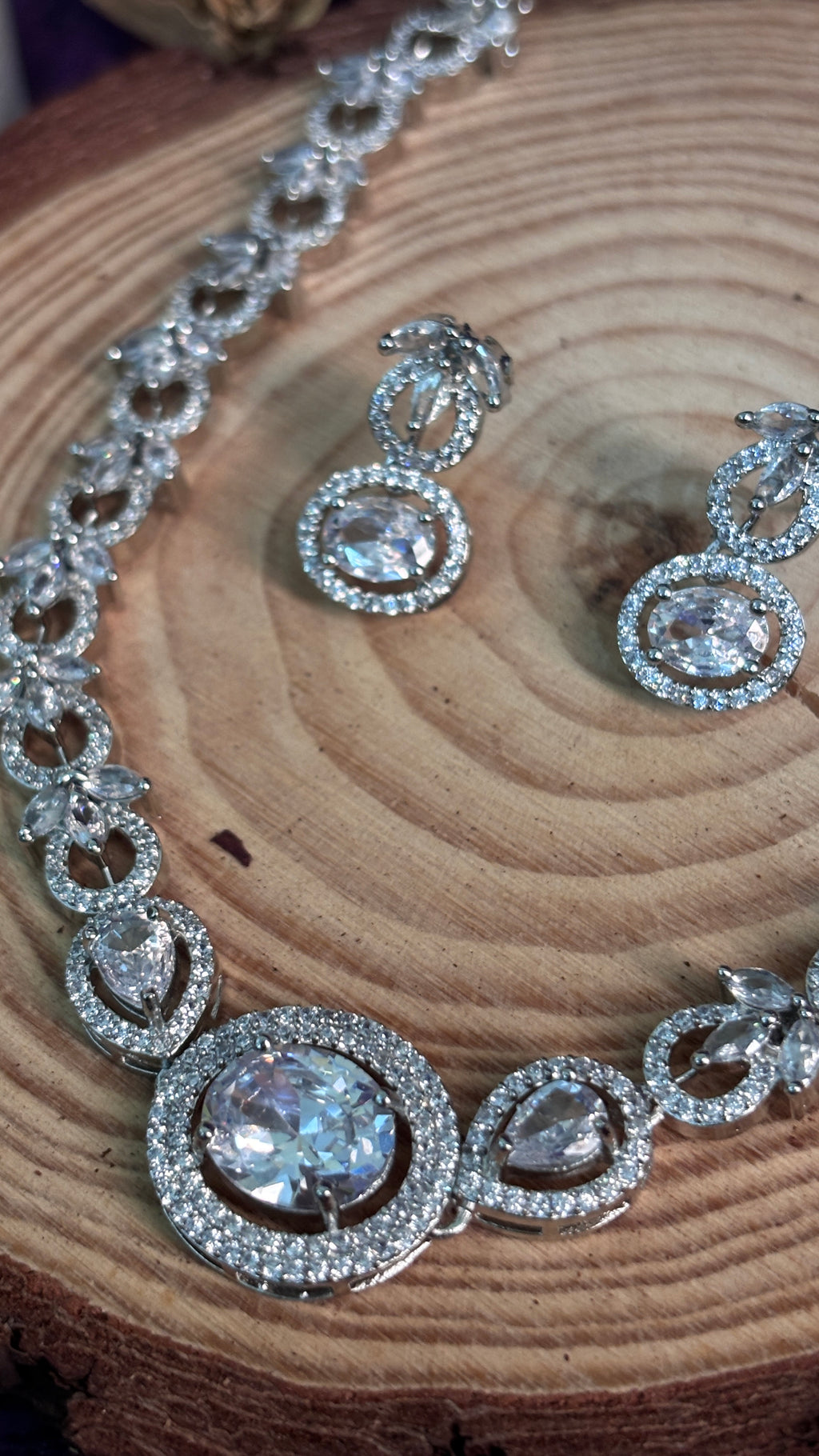 Gold polished AD jewellery set