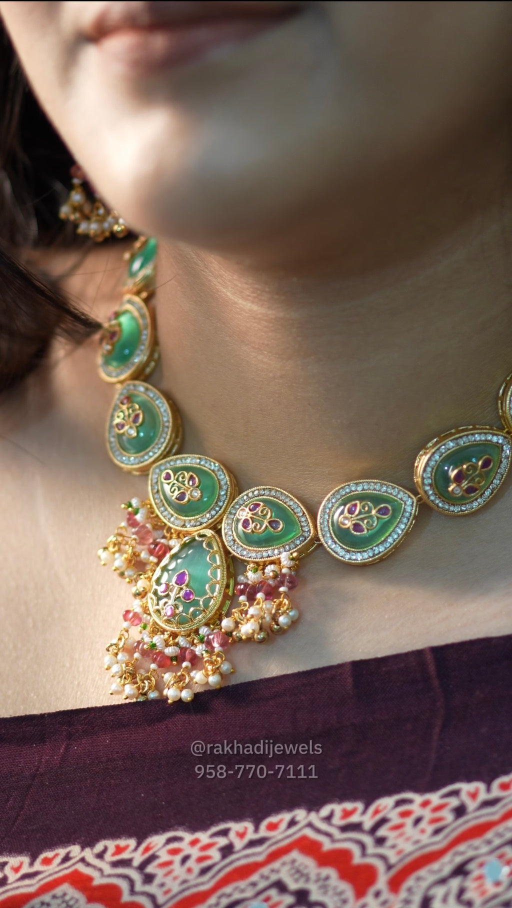 Green stone jewellery set