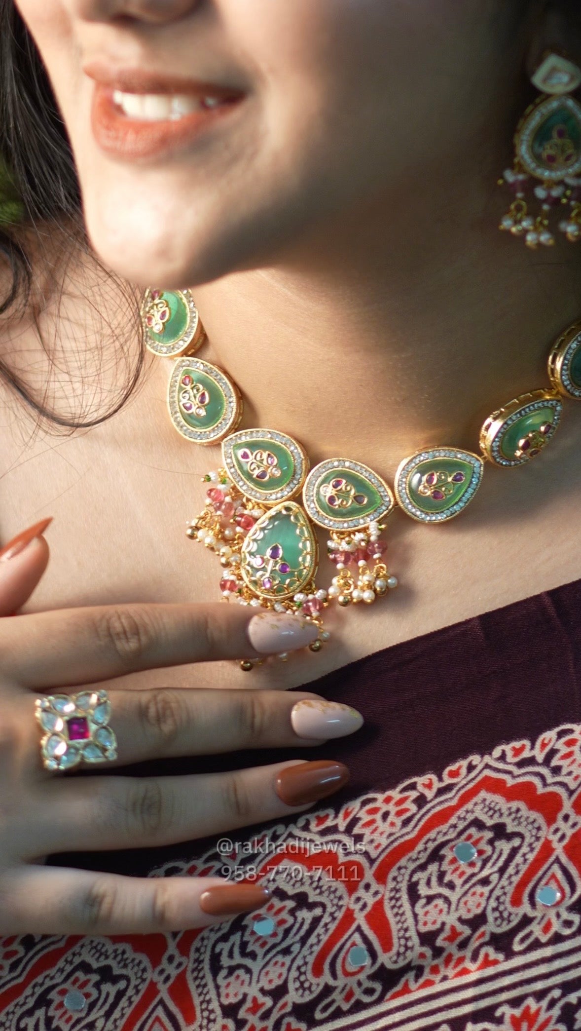 Green stone jewellery set