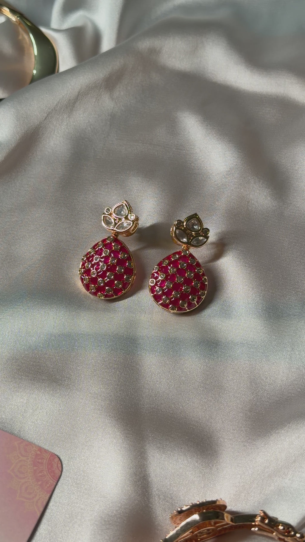 Gold plated kundan earring