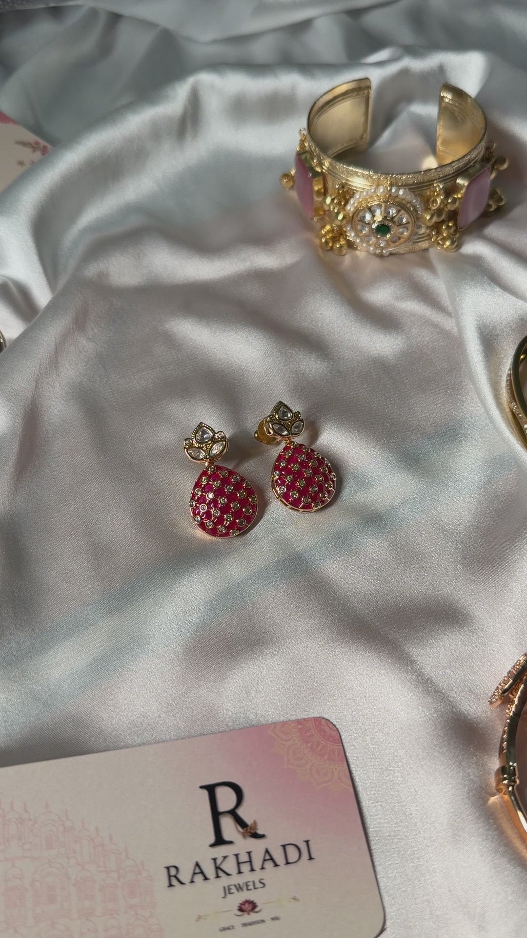 Gold plated kundan earring